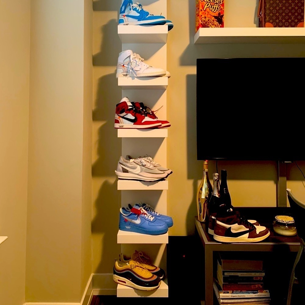 Streetwear | Hoodies, Jordans, Yeezys, Supreme... - Picture 6 of 11
